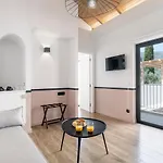 13 Keys Suites Nydri (Lefkada)