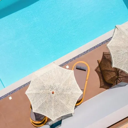 13 Keys Suites 3*