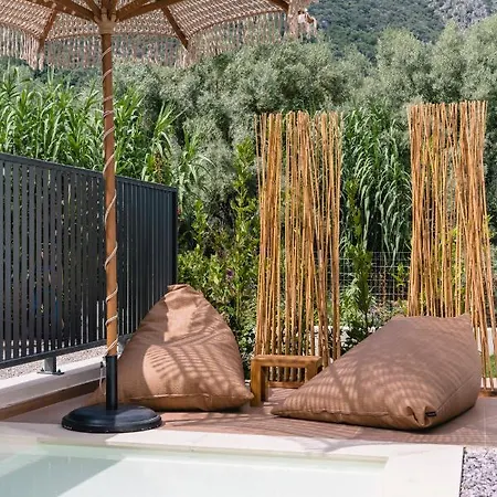 13 Keys Suites 3* Nidrí