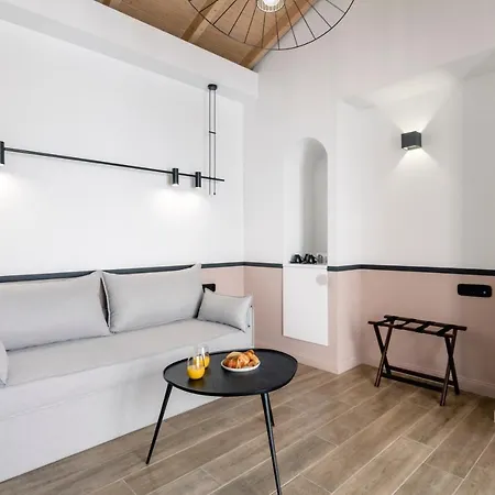 13 Keys Suites 3* Nidrí