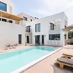 Hotel 13 Keys Suites 3*