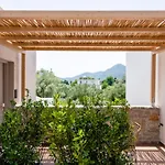 13 Keys Suites 3*