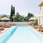 13 Keys Suites Nydri (Lefkada)