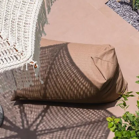 13 Keys Suites Hotell Nidhrion