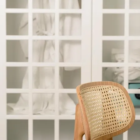 13 Keys Suites Nidhrion