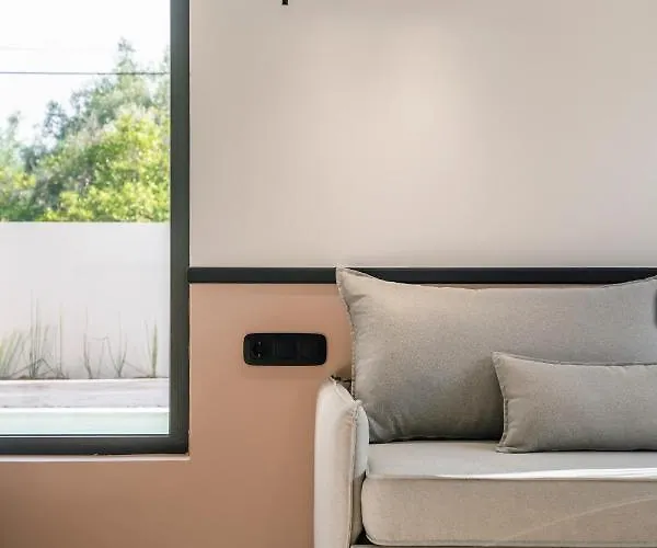 Hotel 13 Keys Suites