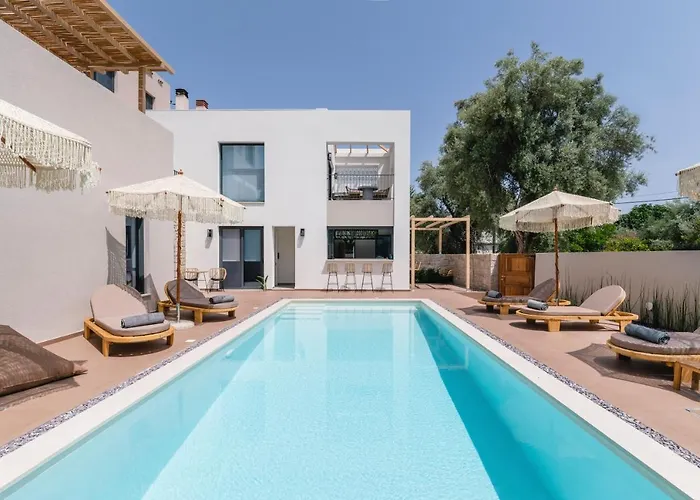 13 Keys Suites Hotel Nydri (Lefkada)