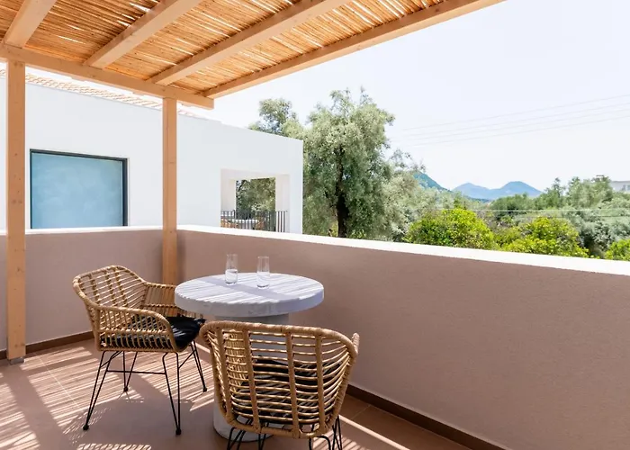 Hotel 13 Keys Suites