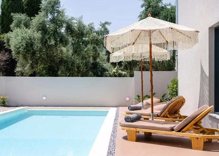 Hotel 13 Keys Suites