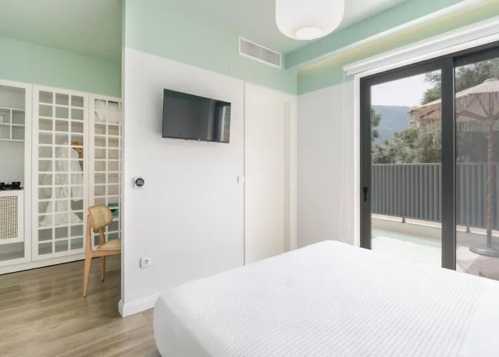 13 Keys Suites Hotel Nydri (Lefkada)