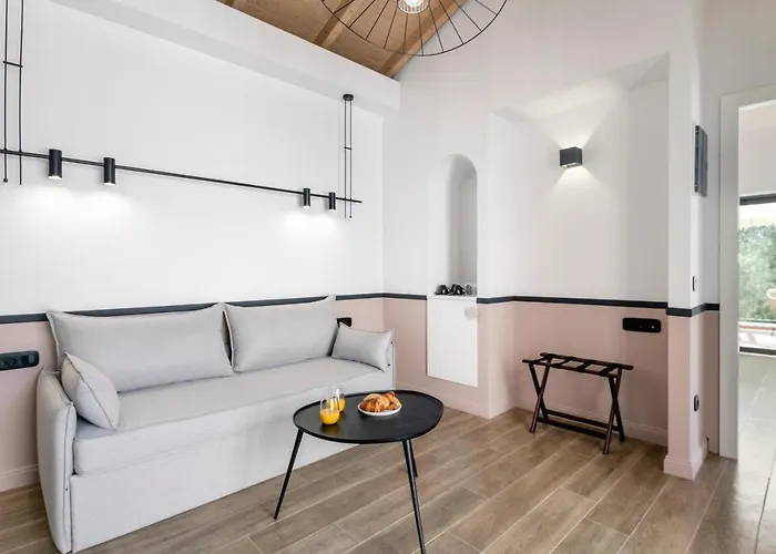 13 Keys Suites 3* Nydri (Lefkada)