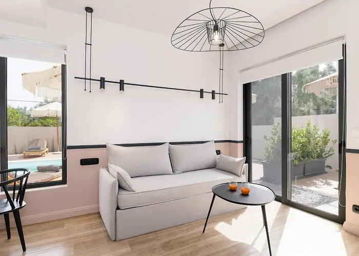 13 Keys Suites Hotel Nydri (Lefkada)