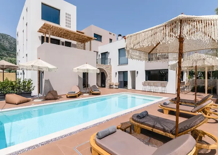 13 Keys Suites Hotel Nydri (Lefkada)