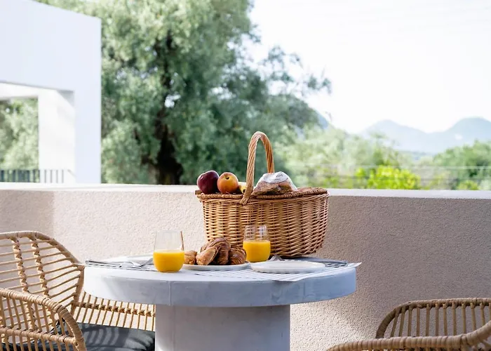 Hotel 13 Keys Suites